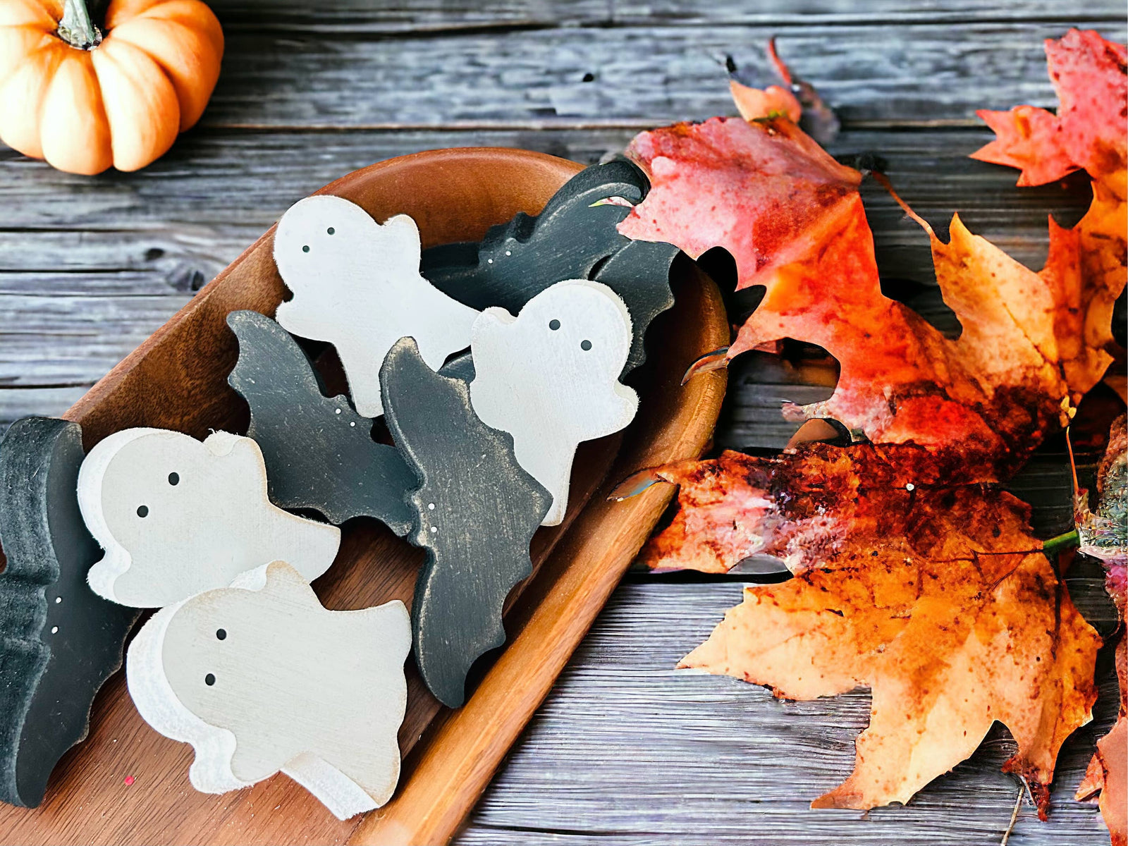 Primitive/Rustic Halloween Wood Bat Bowl Fillers - Set of 3