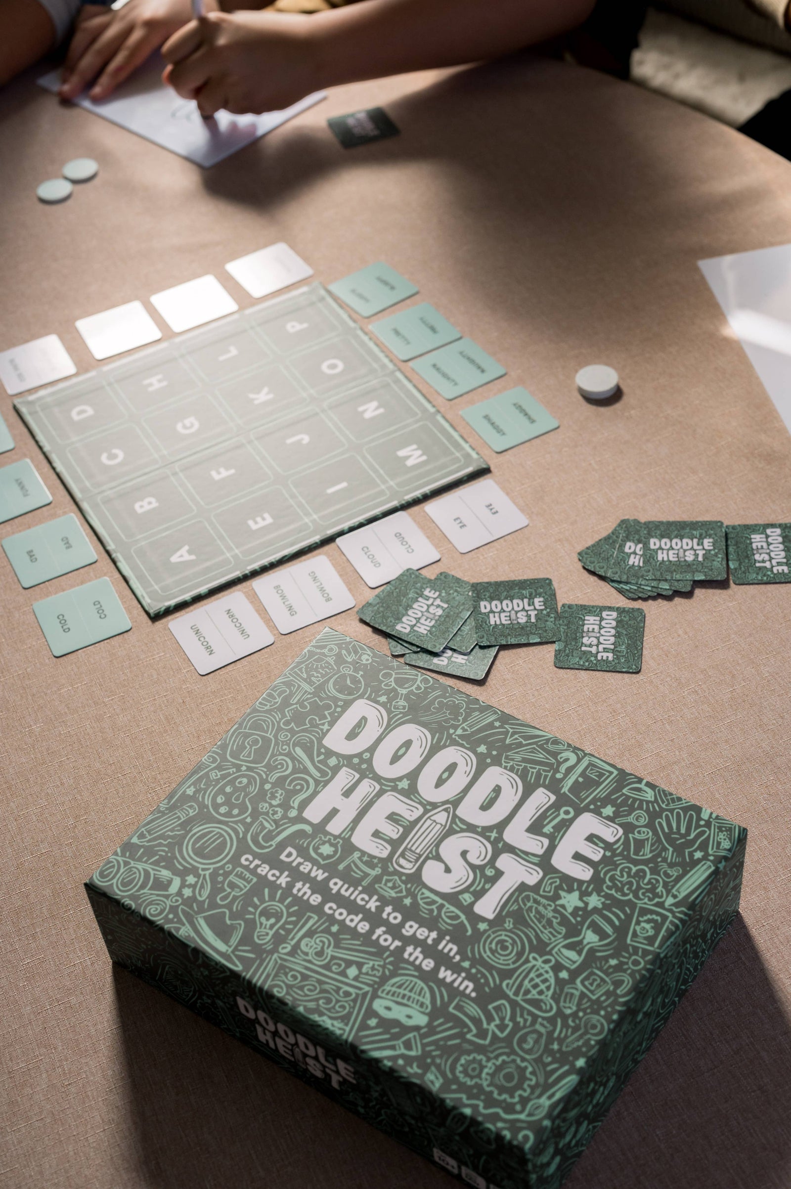 DOODLE HEIST: The Quick Drawing Family Party Game