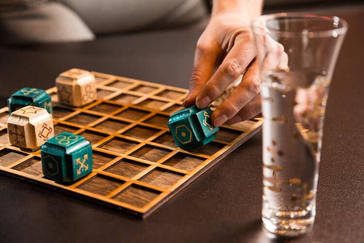 Deblockle-  Two-player Strategy Game